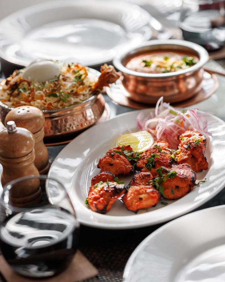 Отель The Panoramic Getaway Муннар Экстерьер фото Chicken tikka